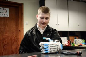 1% podatku, rehabilitacja, druk 3d, #RĘKA3D, Fundacja Otwarte Ramiona